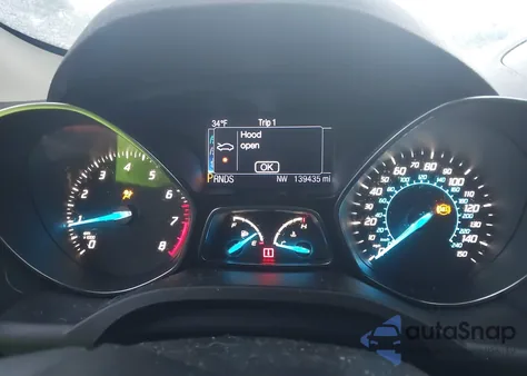 2013 Ford Escape Titanium z USA, uszkodzony, nr VIN 1FMCU9J9XDUB88460